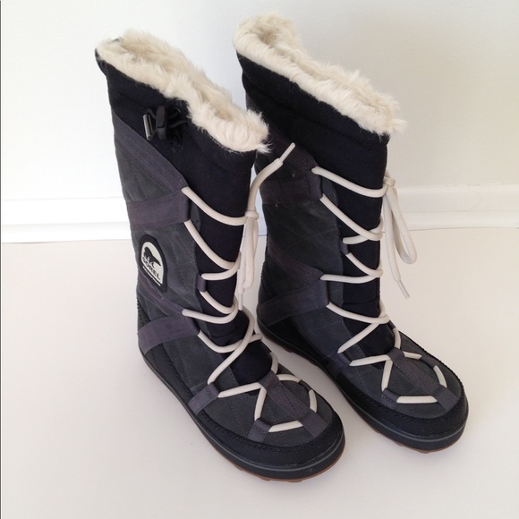 Sorel Shoes - Women's Sorel Explorer Boot Size 6.5 Charcoal